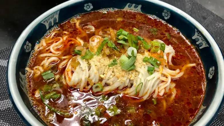 430. Noodles in Chili Peanut Sauce 擔擔麵